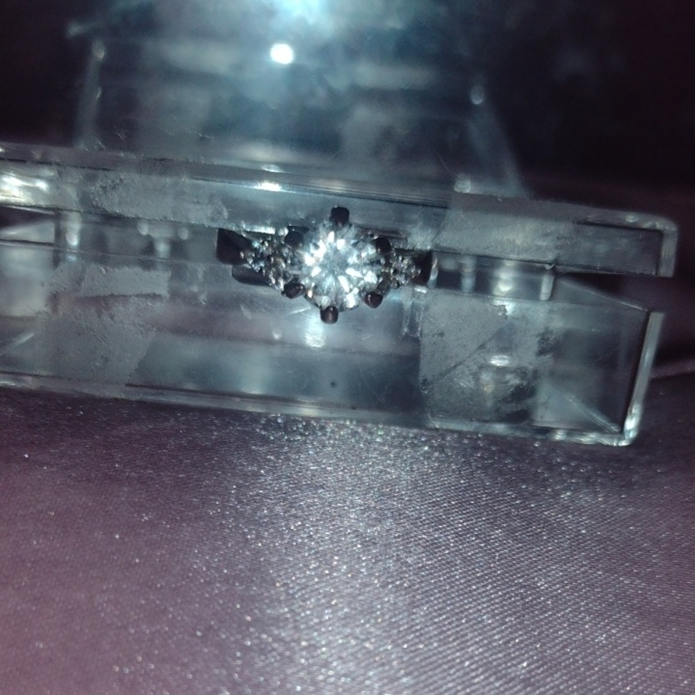 Elegant Silver Diamond Ring